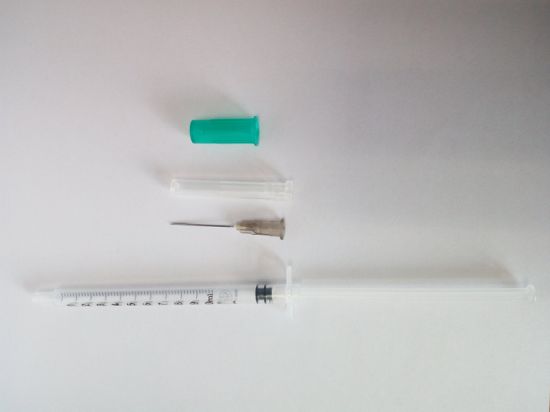 Disposable Medical Syringe with Needle